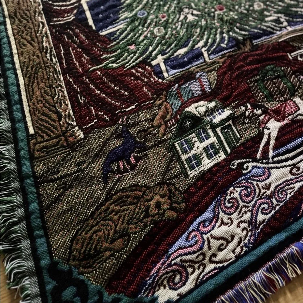 Holiday Tapestry Blanket with Christmas Tree Design